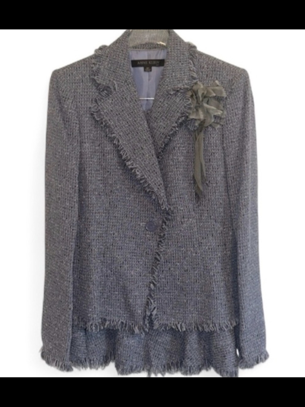 Anne Klein blue tweed jacket and matching skirt set, size 2P